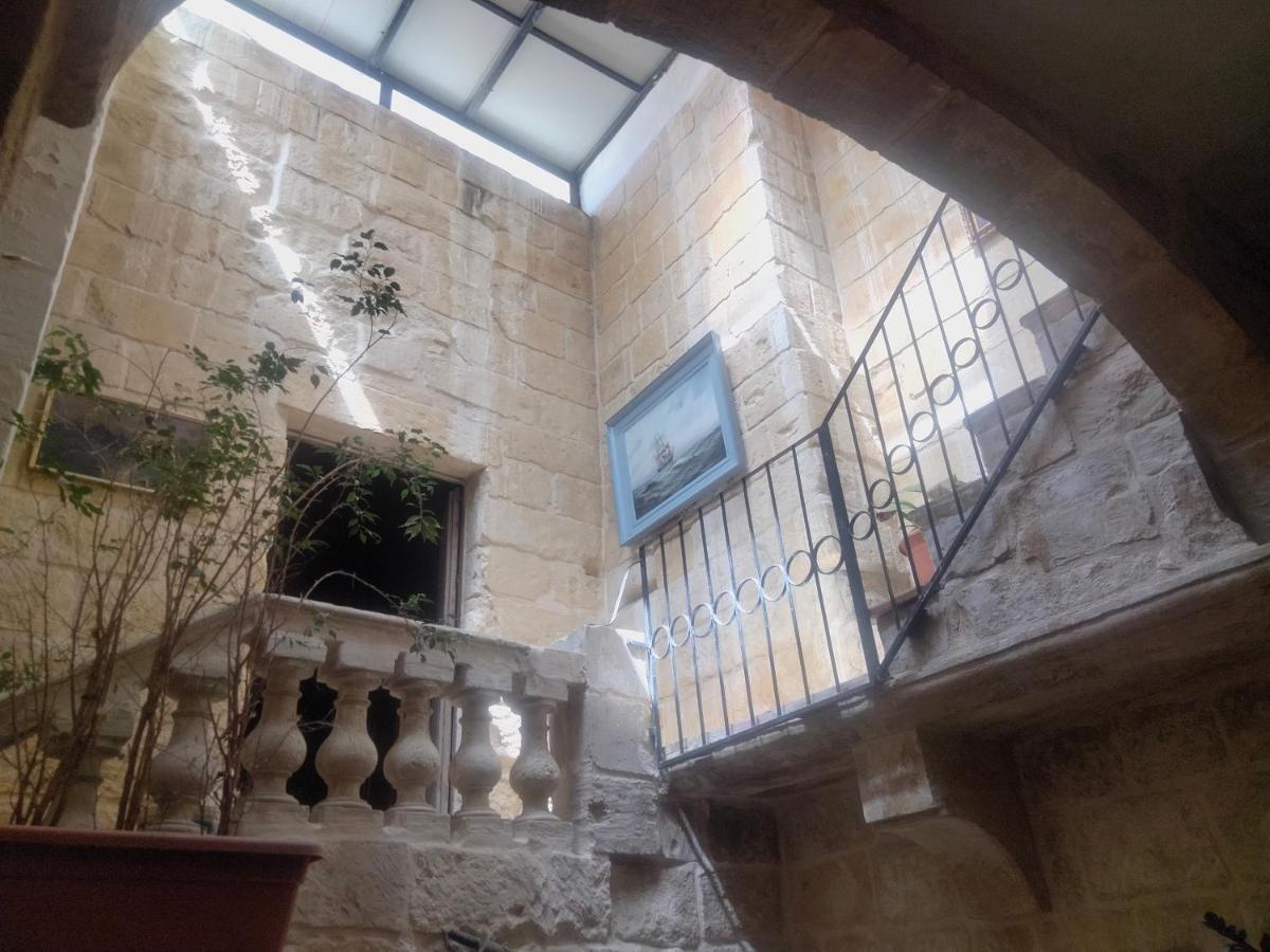 Charming 17Th Cent House Of Character In The Famous 3 Cities, Right Next To Valletta Cospicua المظهر الخارجي الصورة