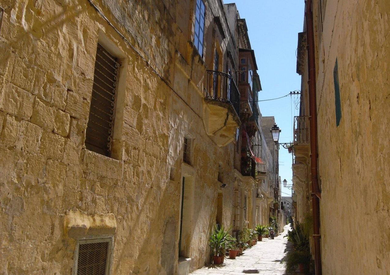 Charming 17Th Cent House Of Character In The Famous 3 Cities, Right Next To Valletta Cospicua المظهر الخارجي الصورة
