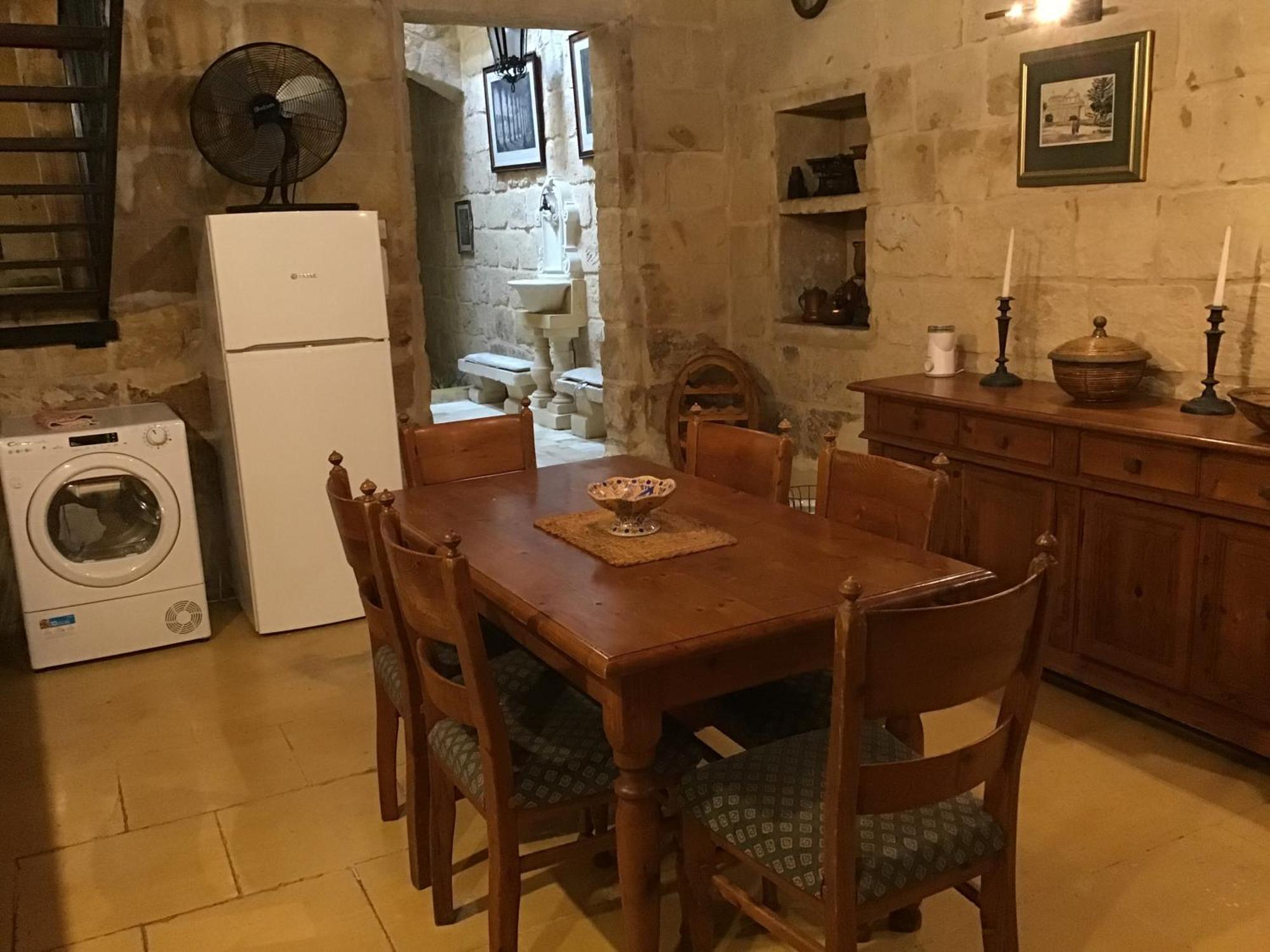 Charming 17Th Cent House Of Character In The Famous 3 Cities, Right Next To Valletta Cospicua المظهر الخارجي الصورة