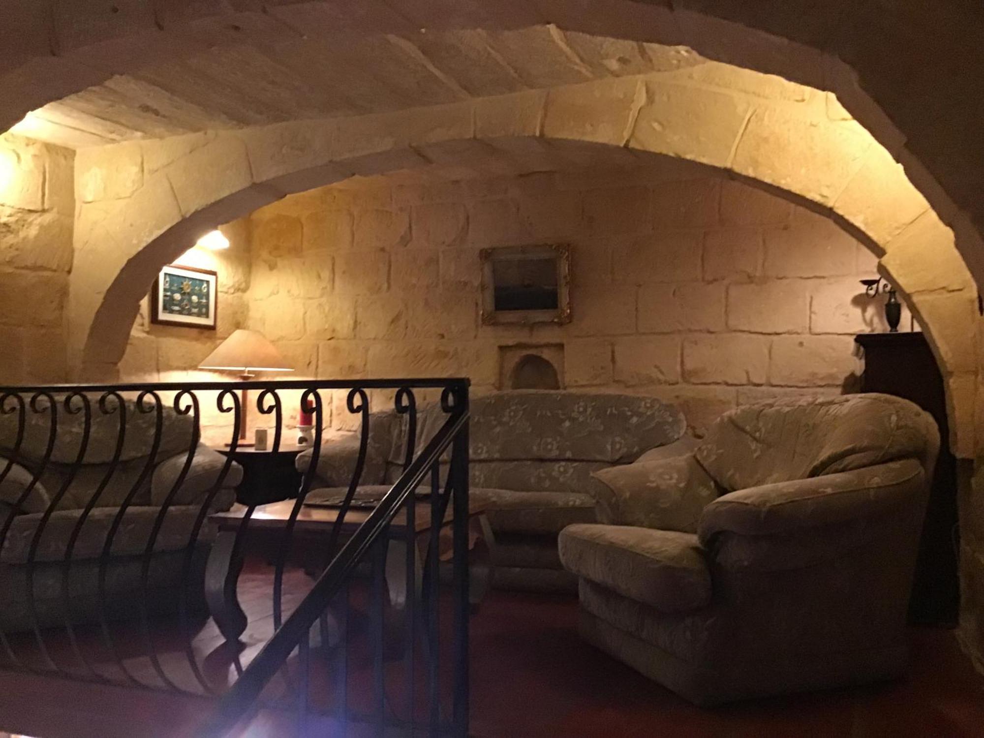 Charming 17Th Cent House Of Character In The Famous 3 Cities, Right Next To Valletta Cospicua المظهر الخارجي الصورة